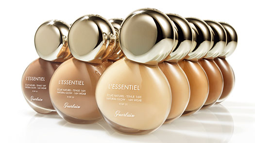中壢店1F GUERLAIN 自然與功效兩者兼具!就是GUERLAIN亮顏裸光純萃粉底液!