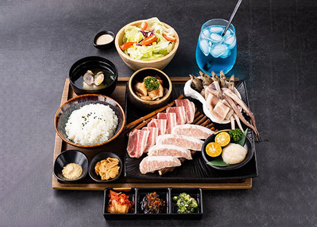 豚鳥海鮮盛和套餐